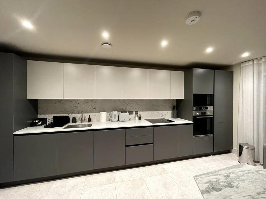 דירות צ'יגוול 2Br Urban Vista Retreat Chcl F7 מראה חיצוני תמונה