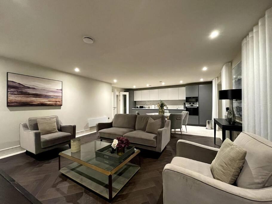דירות צ'יגוול 2Br Urban Vista Retreat Chcl F7 מראה חיצוני תמונה