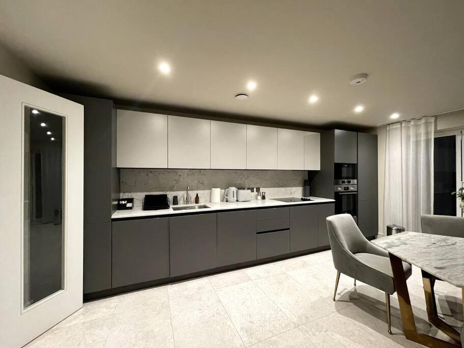 דירות צ'יגוול 2Br Urban Vista Retreat Chcl F7 מראה חיצוני תמונה